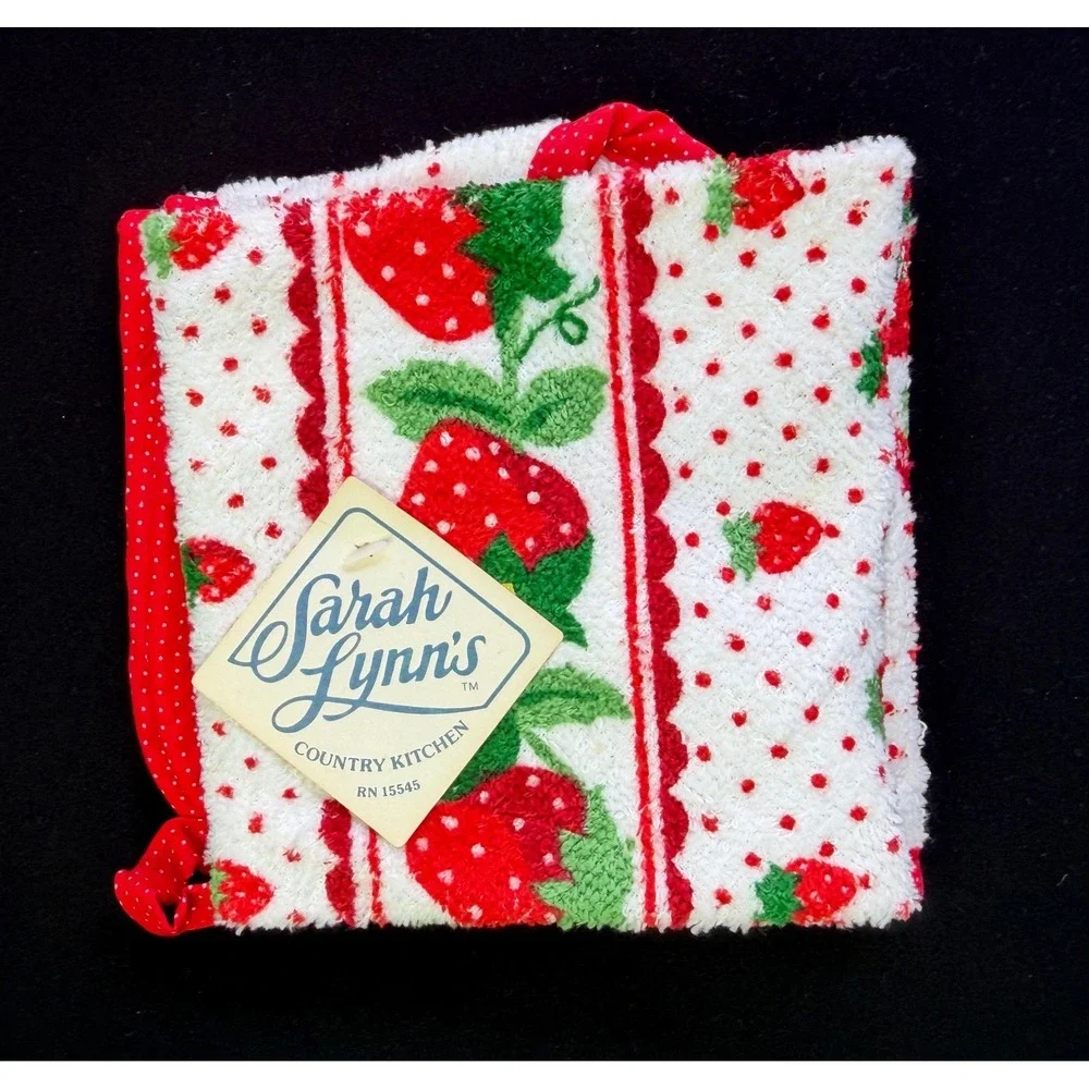 Sarah Lynn Strawberry Dish Cloth Set Vintage 70s Red White Cotton NWT Farmhouse